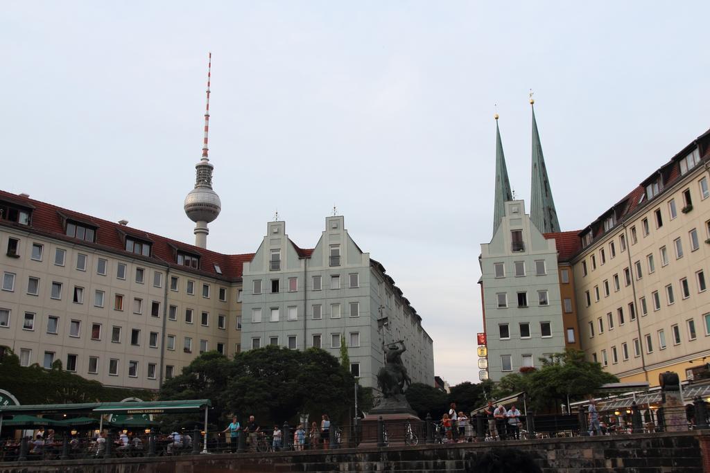 Hotel Und Restaurant Kranichsberg Woltersdorf  Екстер'єр фото