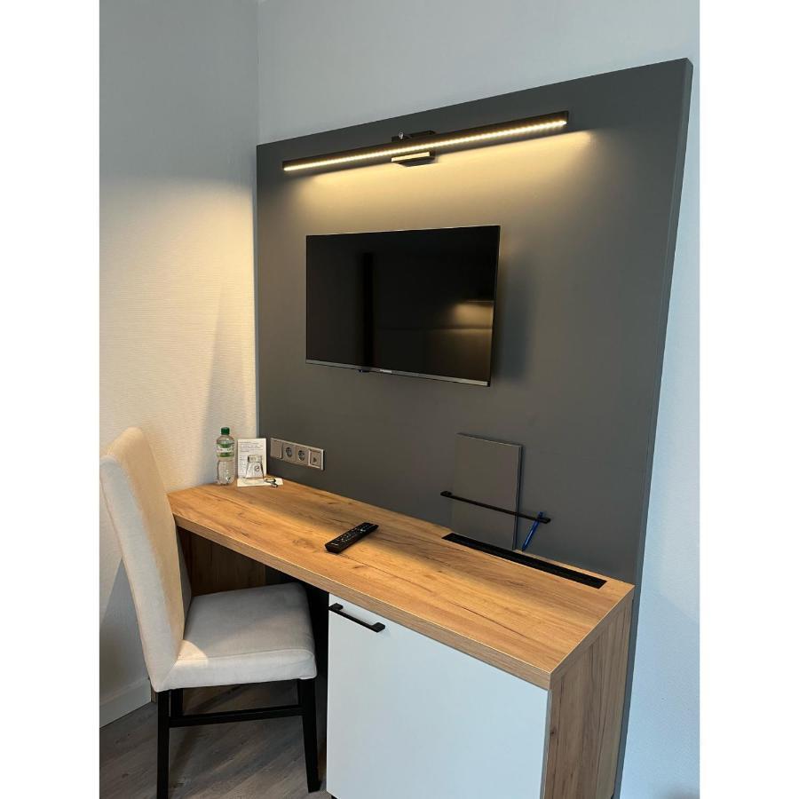 Hotel Und Restaurant Kranichsberg Woltersdorf  Екстер'єр фото