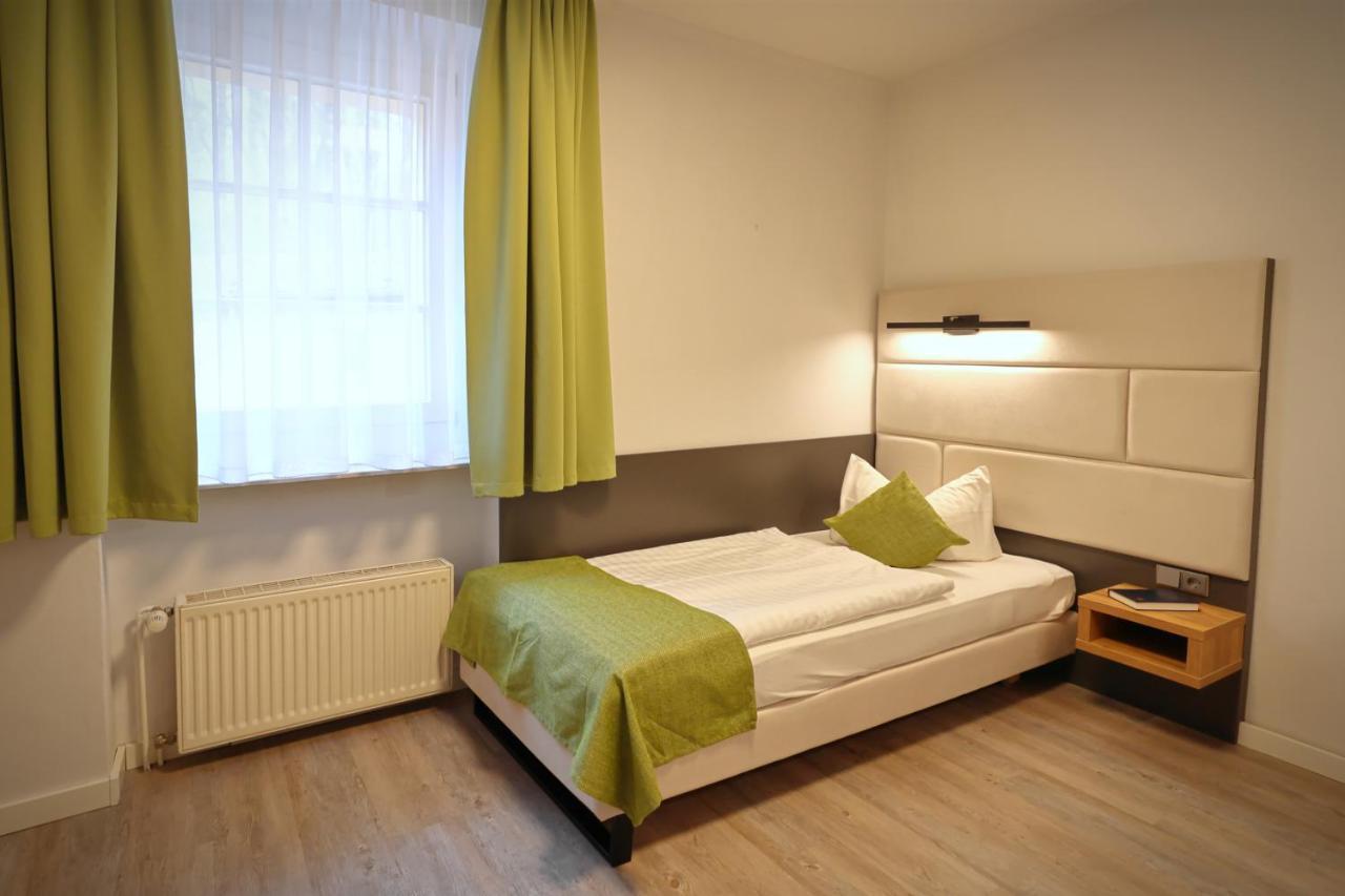 Hotel Und Restaurant Kranichsberg Woltersdorf  Екстер'єр фото