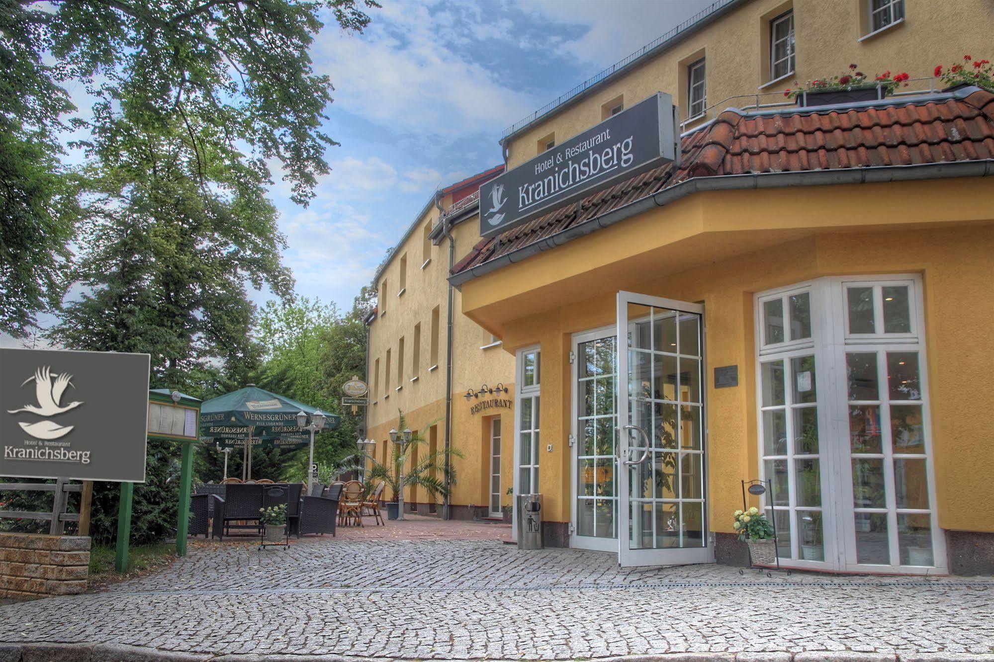 Hotel Und Restaurant Kranichsberg Woltersdorf  Екстер'єр фото
